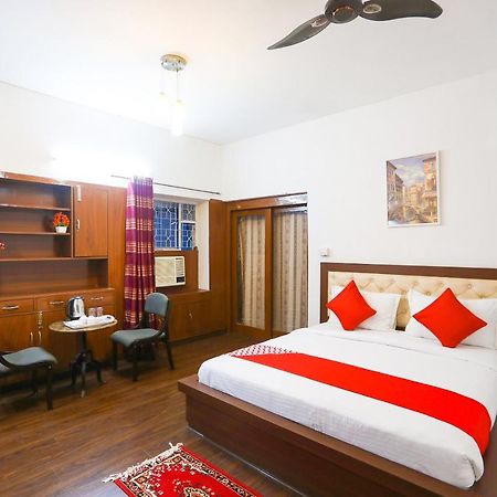 Oyo 62702 Golden Home Stay Nuova Delhi Esterno foto