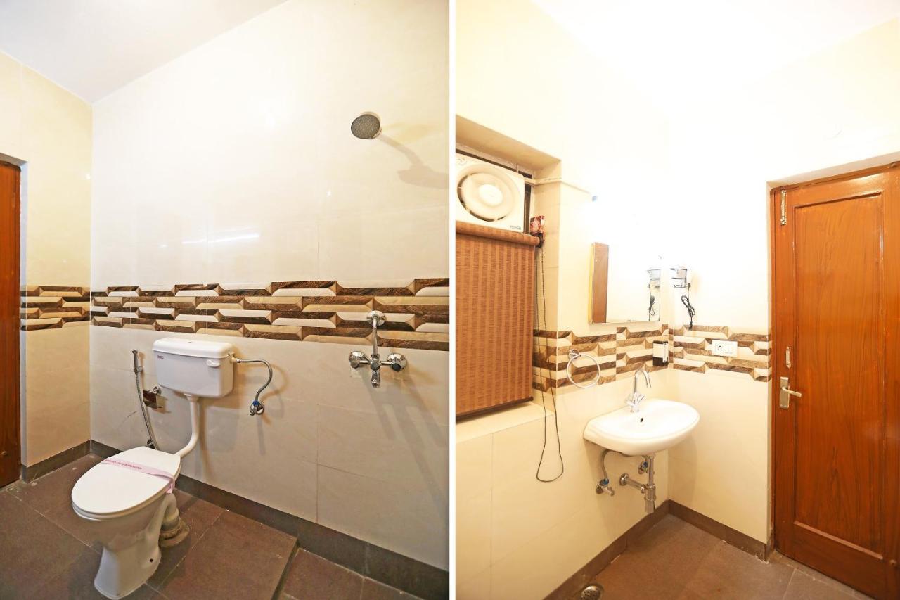 Oyo 62702 Golden Home Stay Nuova Delhi Esterno foto